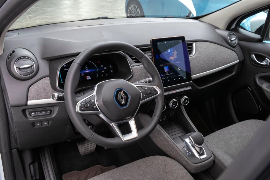Торпедо Renault Zoe 2019 года  (WW) (фото 29 из 40)